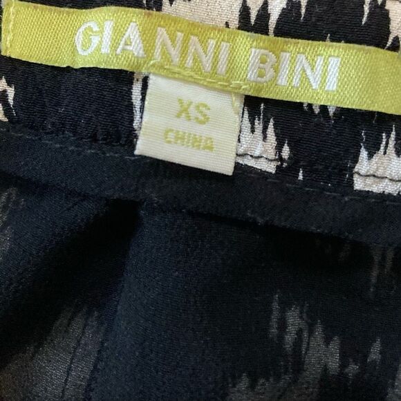 Gianni Bini Black White Ikat High Waisted Shorts XS - Picture 4 of 6